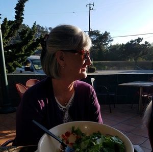 Meet your Posher, Renee